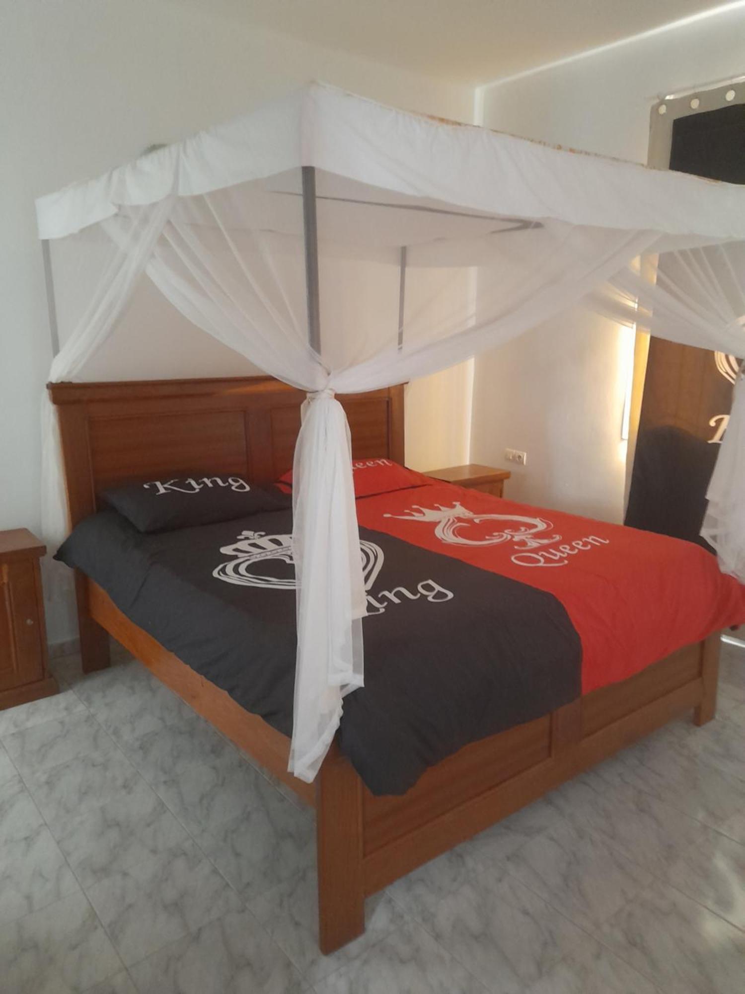 Maison D Hote La Dore Du Senegal Bas-De - Villa โซโมน ภายนอก รูปภาพ